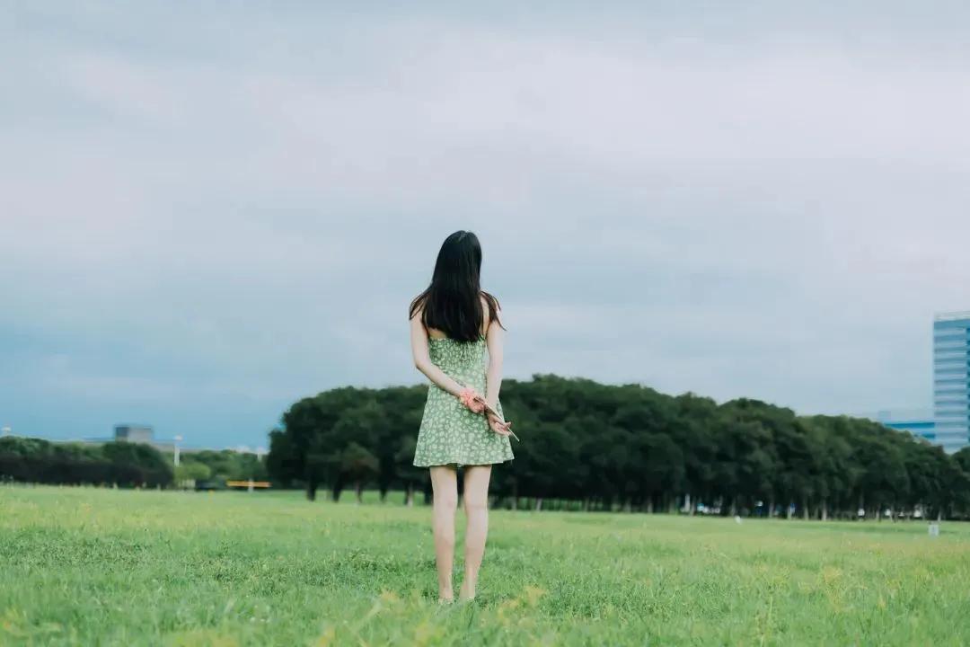 修心修己看淡一切方能度人,修心的最高境界是凡事不当真