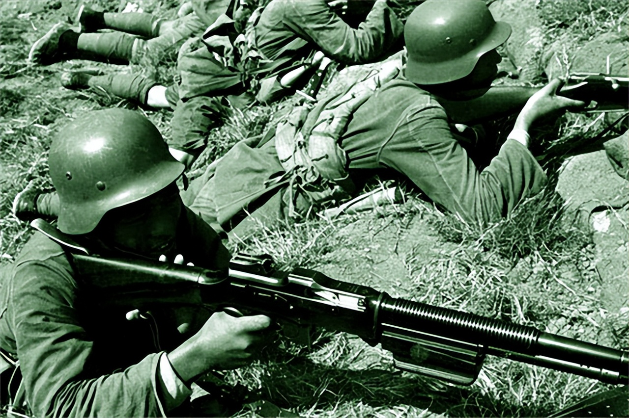 南京失守逃出的将军,南京渔夫舍命救了一个军人