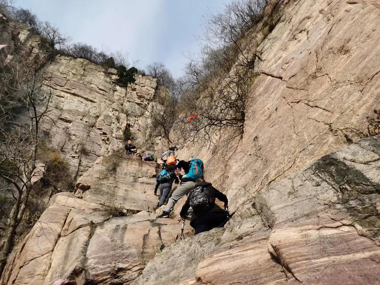 绝壁大梯白云寺,徒步白云寺