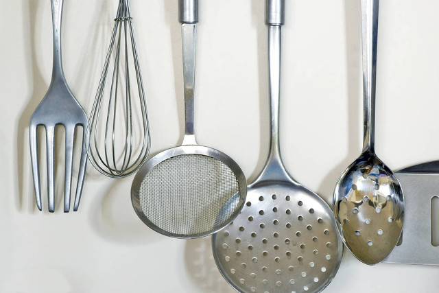 开个两元超市在哪里进货,现在开小超市还挣钱吗