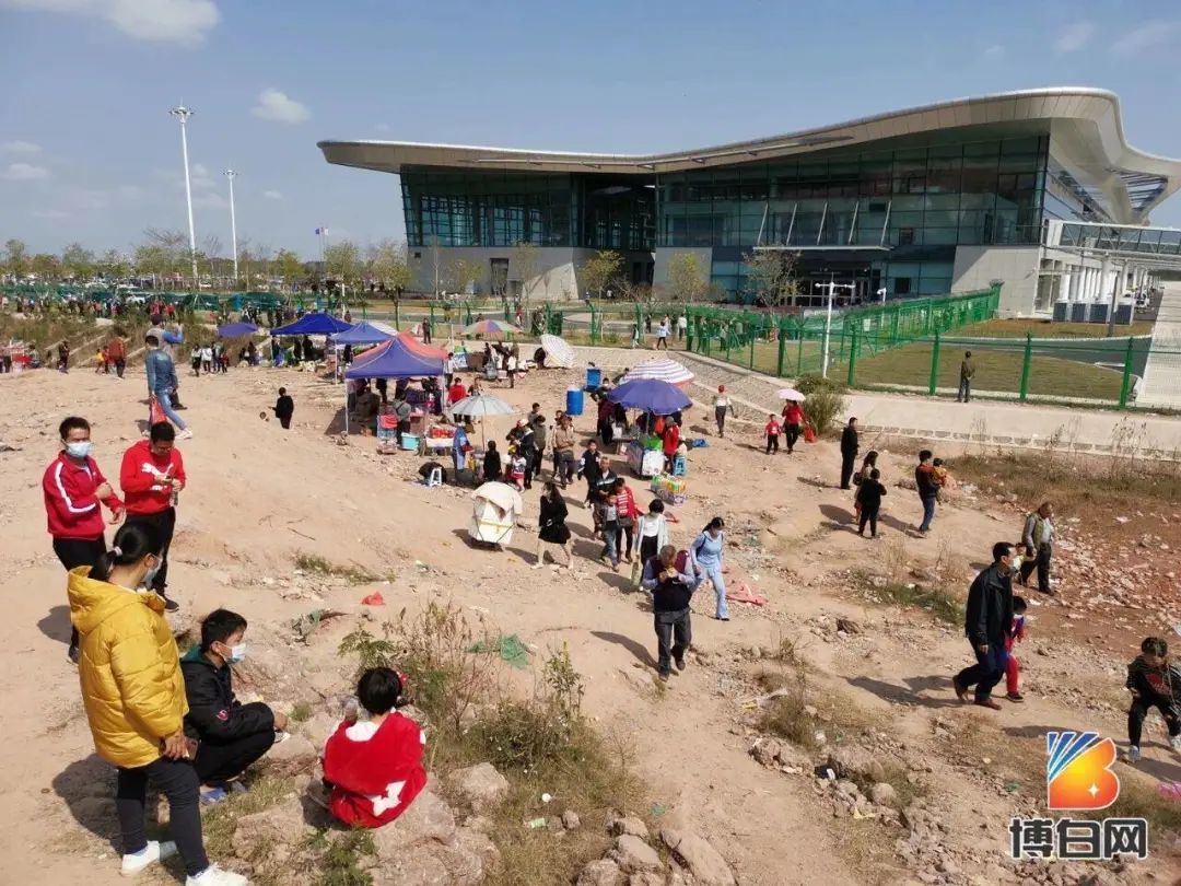 盘点那些离谱的飞机场,全球公认最鸡肋的飞机场