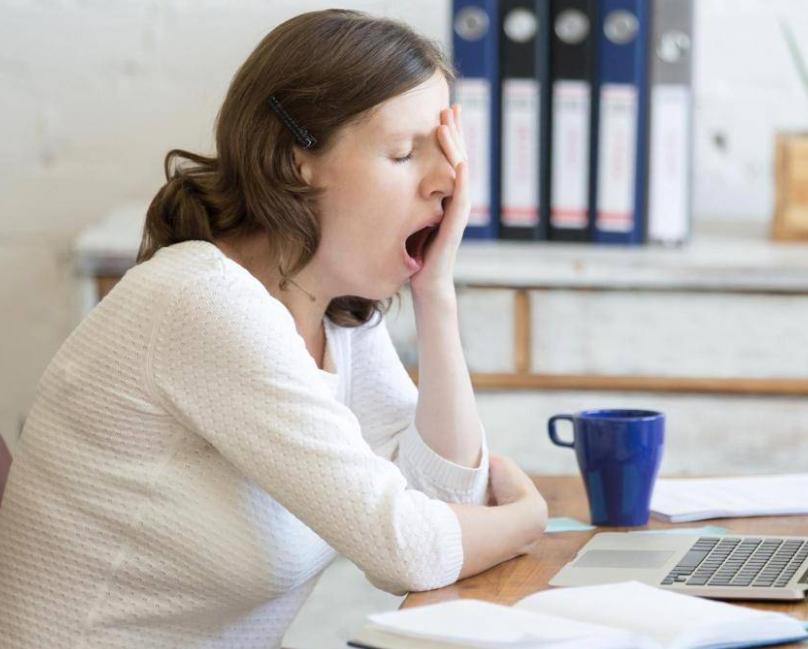 肛门潮湿瘙痒还臭用盐水能缓解吗,肛门潮湿瘙痒灼热伴有尿频尿灼热