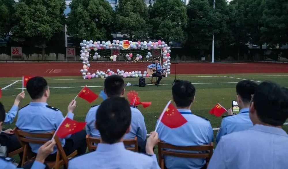 閾佽瀛﹀瓙璇楄瘝澶т細,鑷存暚鍏畨姘戣璇楄瘝