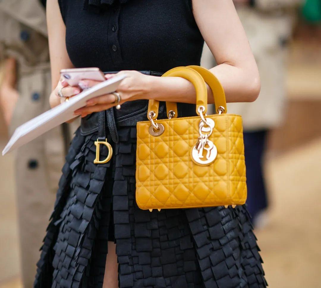 又涨价了？？怎么买包才能稳赚不赔？