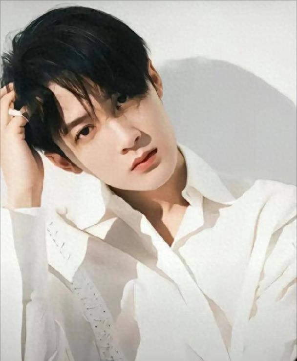 杨幂的真实人品被别人夸赞,杨幂在圈内的人品到底如何