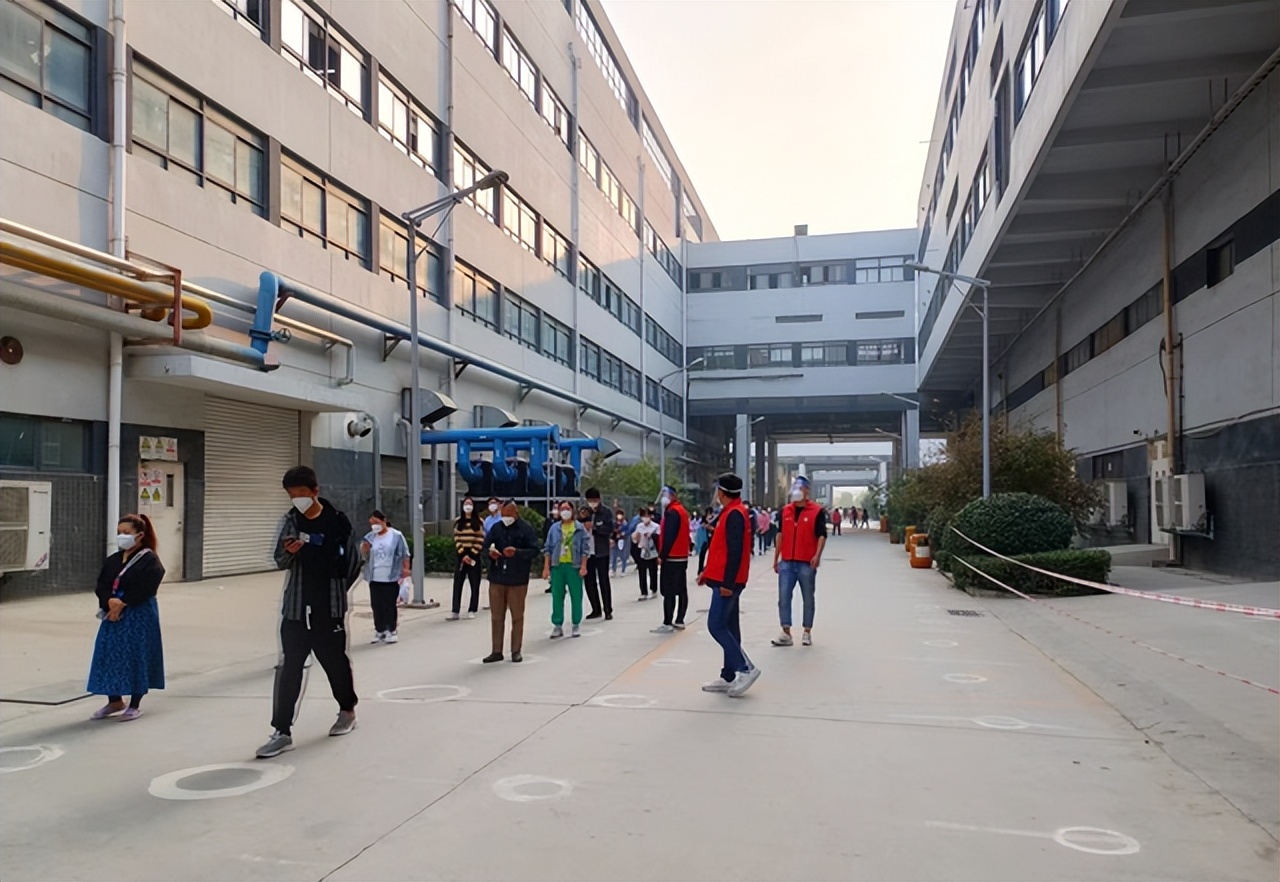 比亚迪和富士康哪个上班更累,被比亚迪挖走富士康员工现状