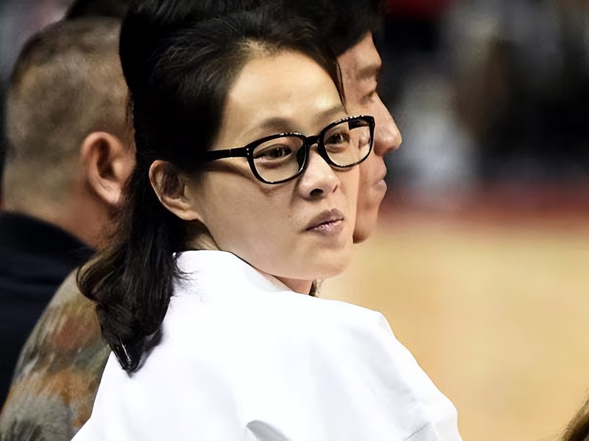 刘翔吴莎二婚照片,刘翔老婆吴莎工作单位