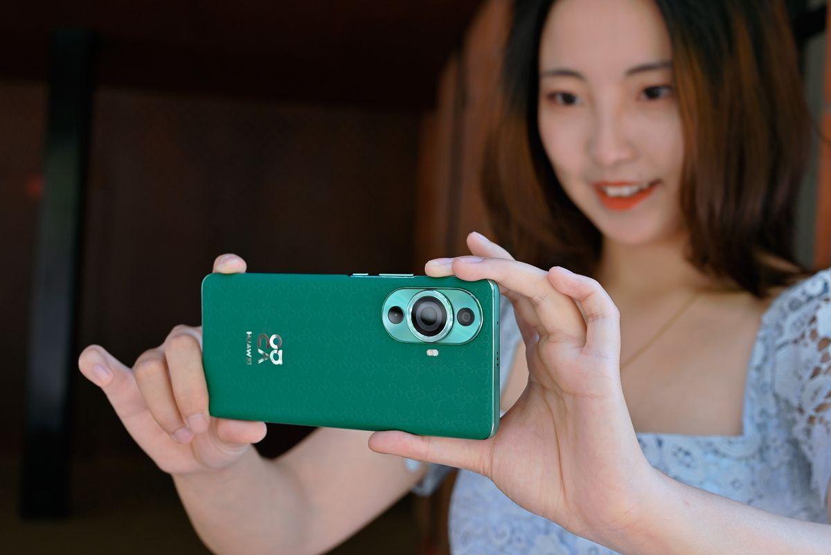 年底给爸妈换手机哪款值得推荐,最近想换手机推荐哪款5000左右