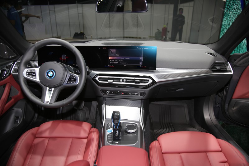 续航600km宝马i4量产版今晚首发,新款宝马i4上市售价42.99万元