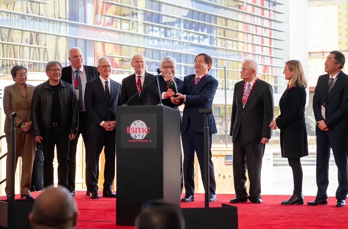 美国芯片与中国芯片的差距,为什么美国的芯片可以称霸全球