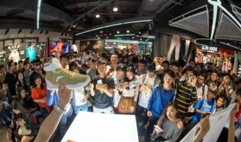 安踏与回力,回力品牌与安踏相比哪个好