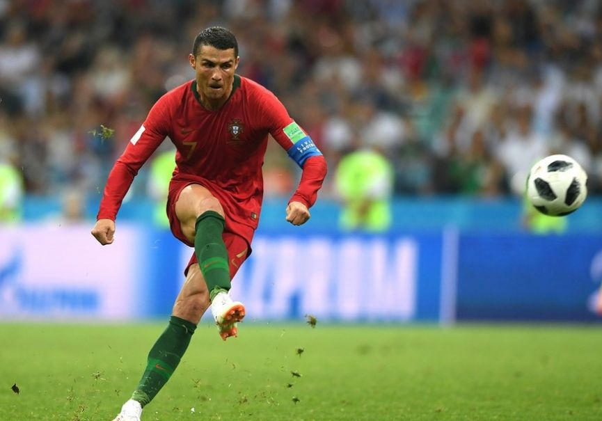 梅西绝杀皇马c罗下场帽子戏法,阿根廷vs伊朗梅西绝杀