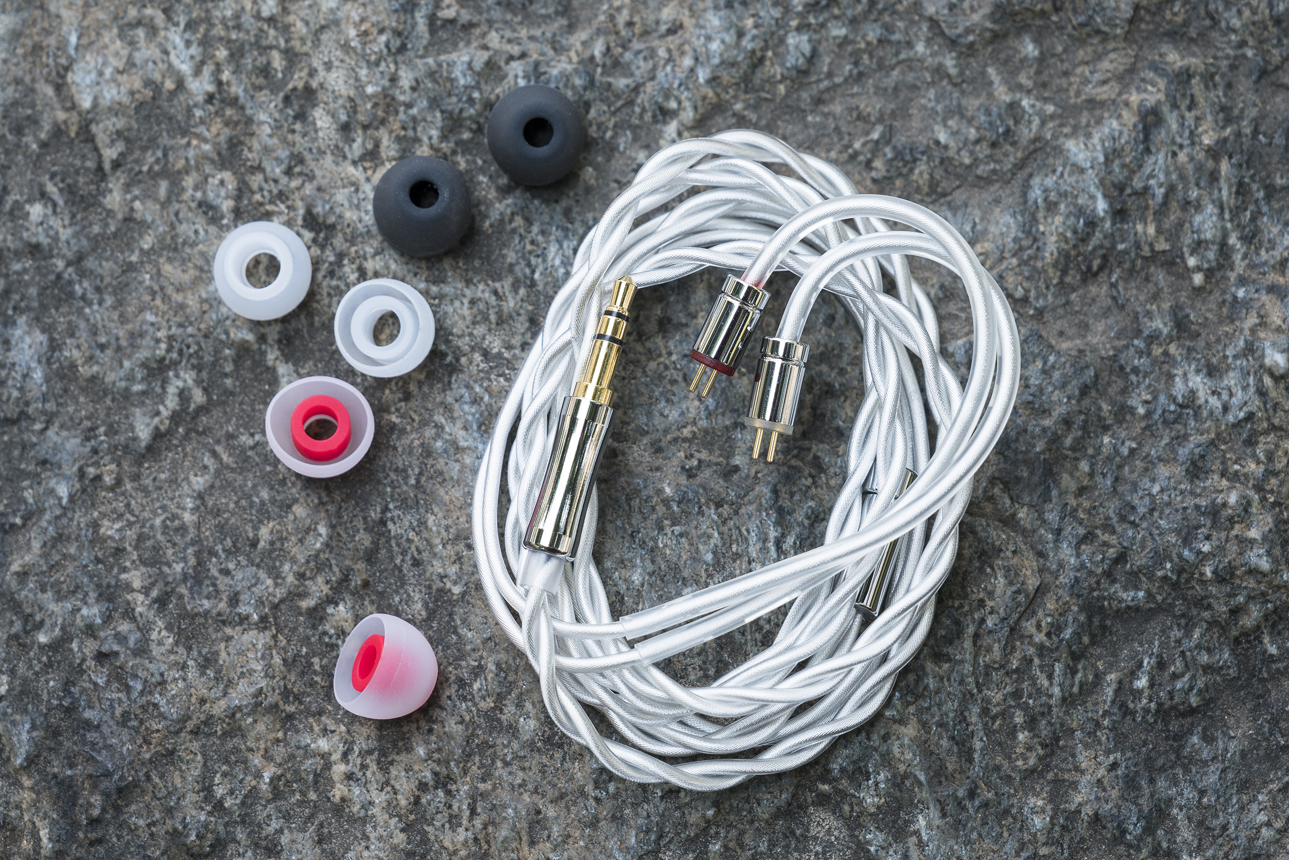 #巡洋笔记#千元内随身耳机推荐：要好听，更要性价比