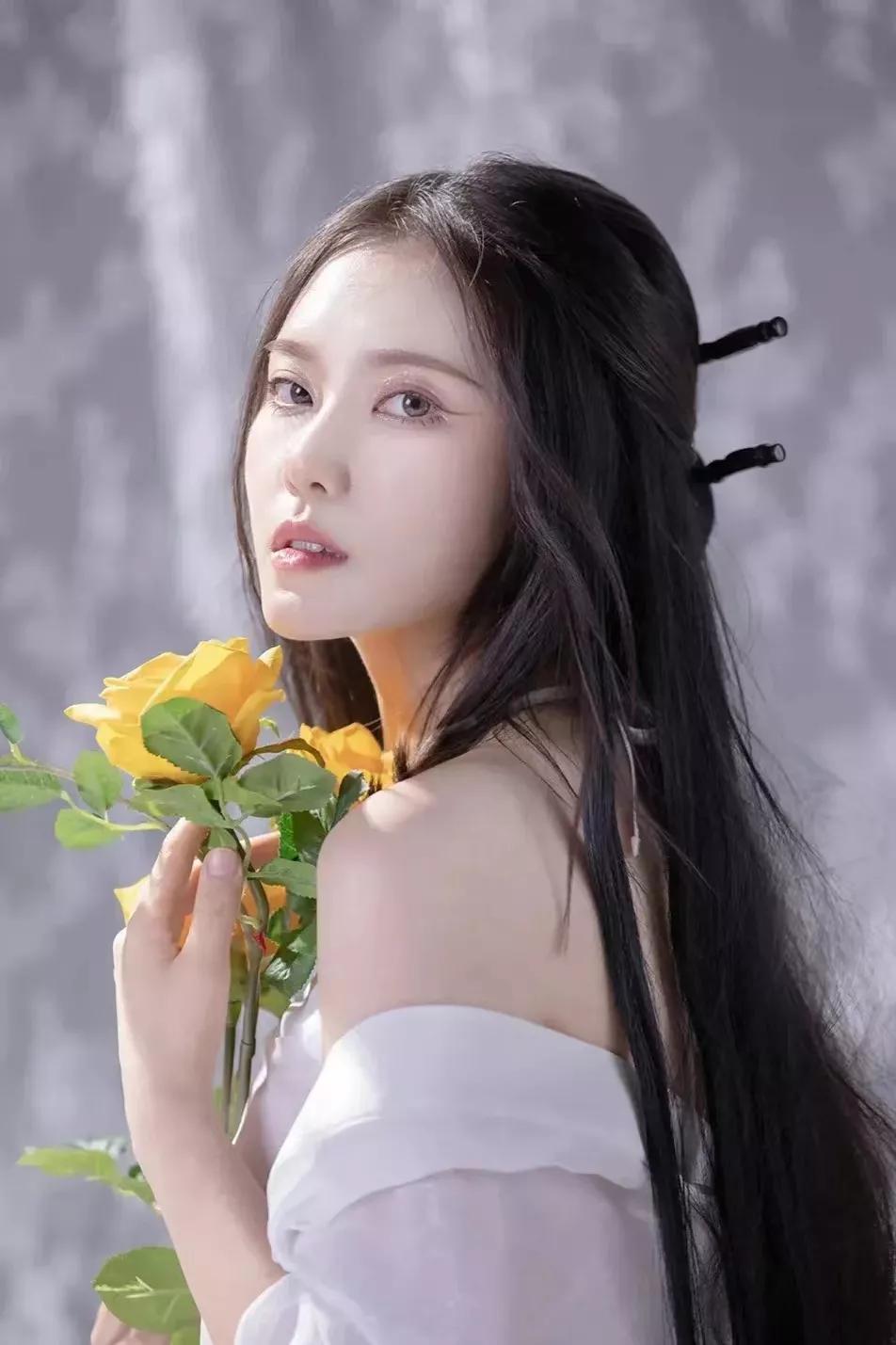 轩窗夜幽思恋梦，醉望西楼泪痴情（原创/古风）