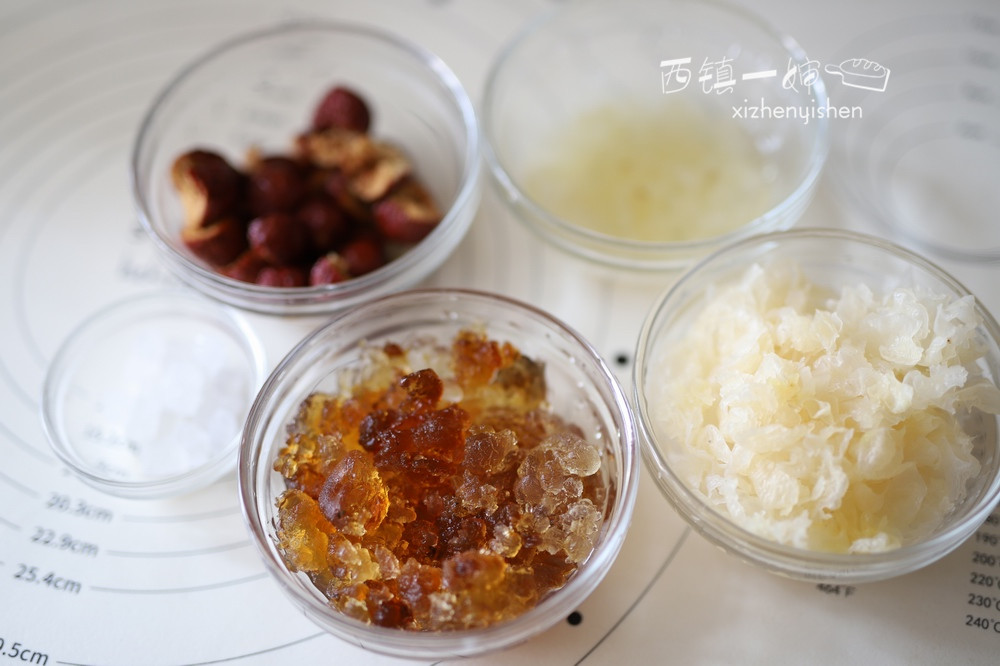 润肺养肺银耳跟什么搭配比较好,银耳养肺怎么做