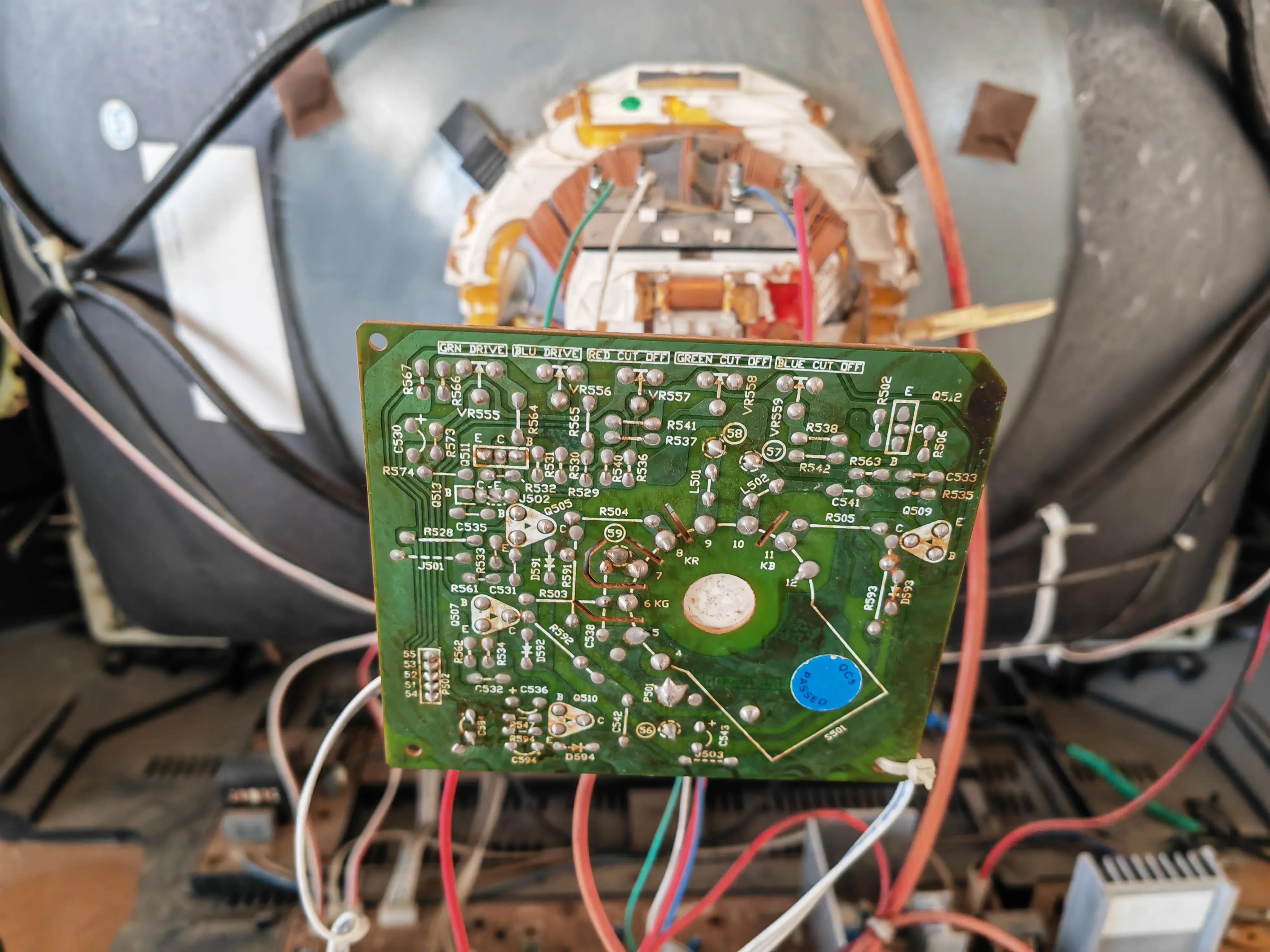 显像管电视机工作原理动画,黑白电视机电源电路原理分析