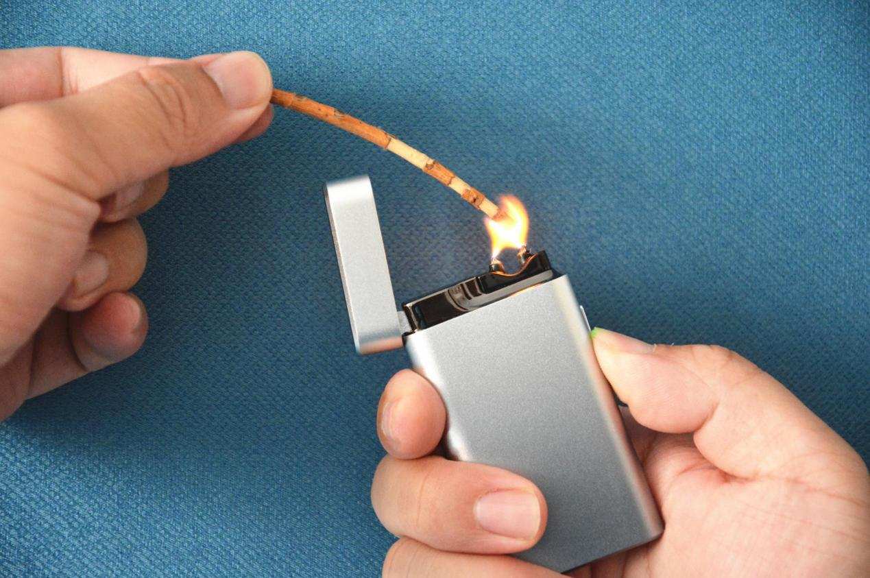 极蜂电弧充电式打火机,黑科技离子电弧打火机