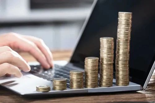 免税代购300元拉大学生“下水”？团伙每天成交几十万…有人*私走**判十年