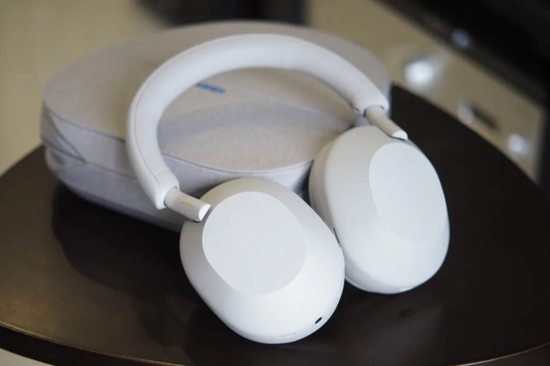 索尼wh-1000xm4对比wh-1000xm5,索尼wh-1000xm5测评