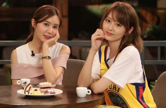 库里维密照片,库里女粉丝五次登上维密大秀