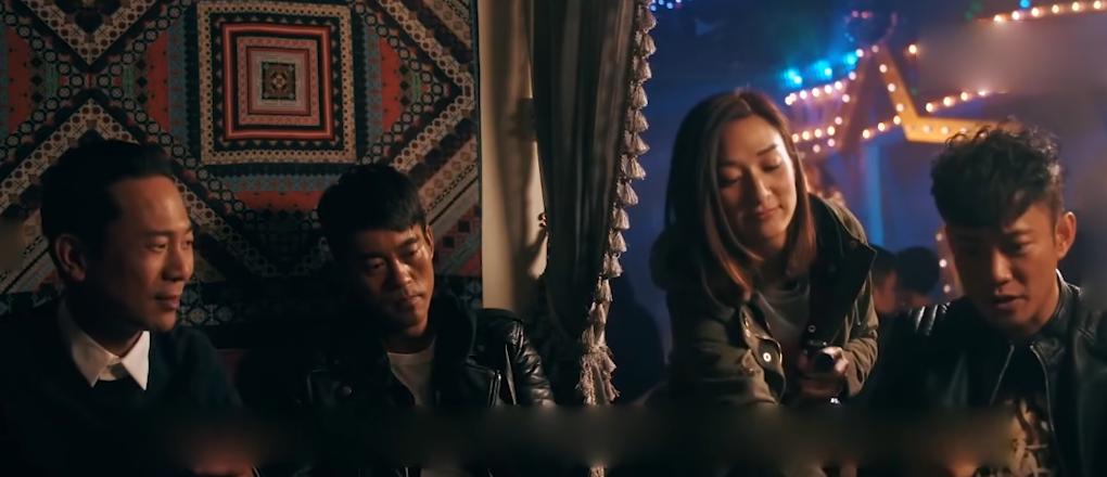 陈国坤：被周星驰雪藏，8年仅拍2部戏，成名后跪在李小龙墓前痛哭