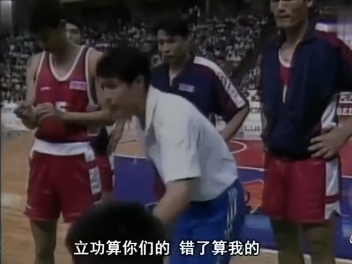战胜巴西西班牙挺进四强,姚明带队的中国男篮