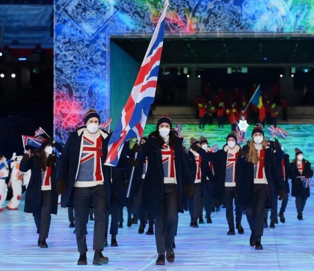 冬奥会开幕式羽绒服火出圈,冬奥会开幕式羽绒服大比拼