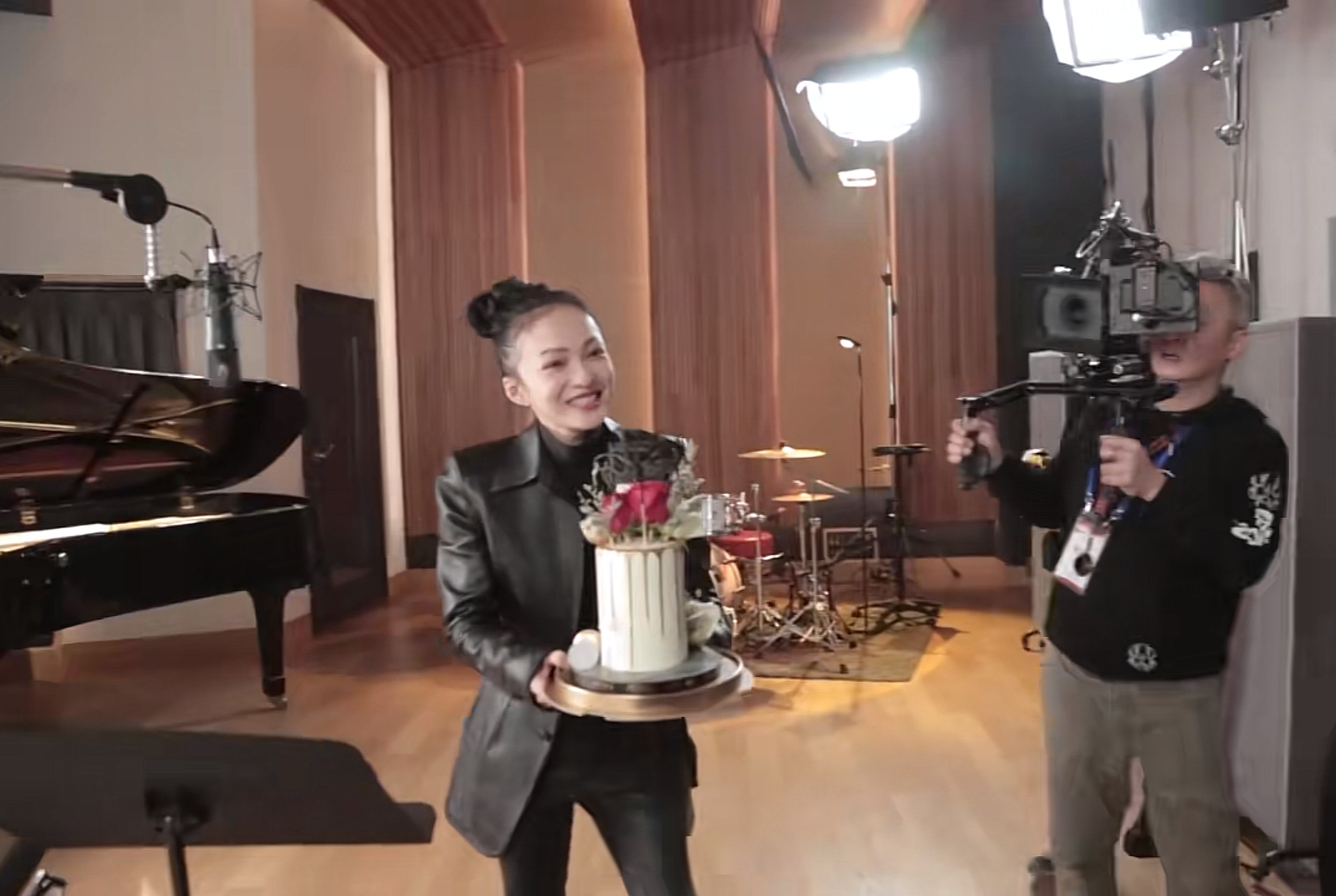 《一起向未来》：林子祥夫妻档，邓超吴京合作，韦唯治病8年回归