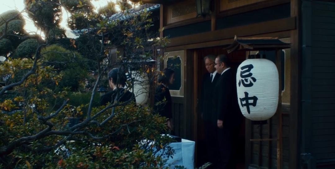 尺度炸裂全无删减，情色充斥竟*欲情**全无？穿过性，她终于学会爱