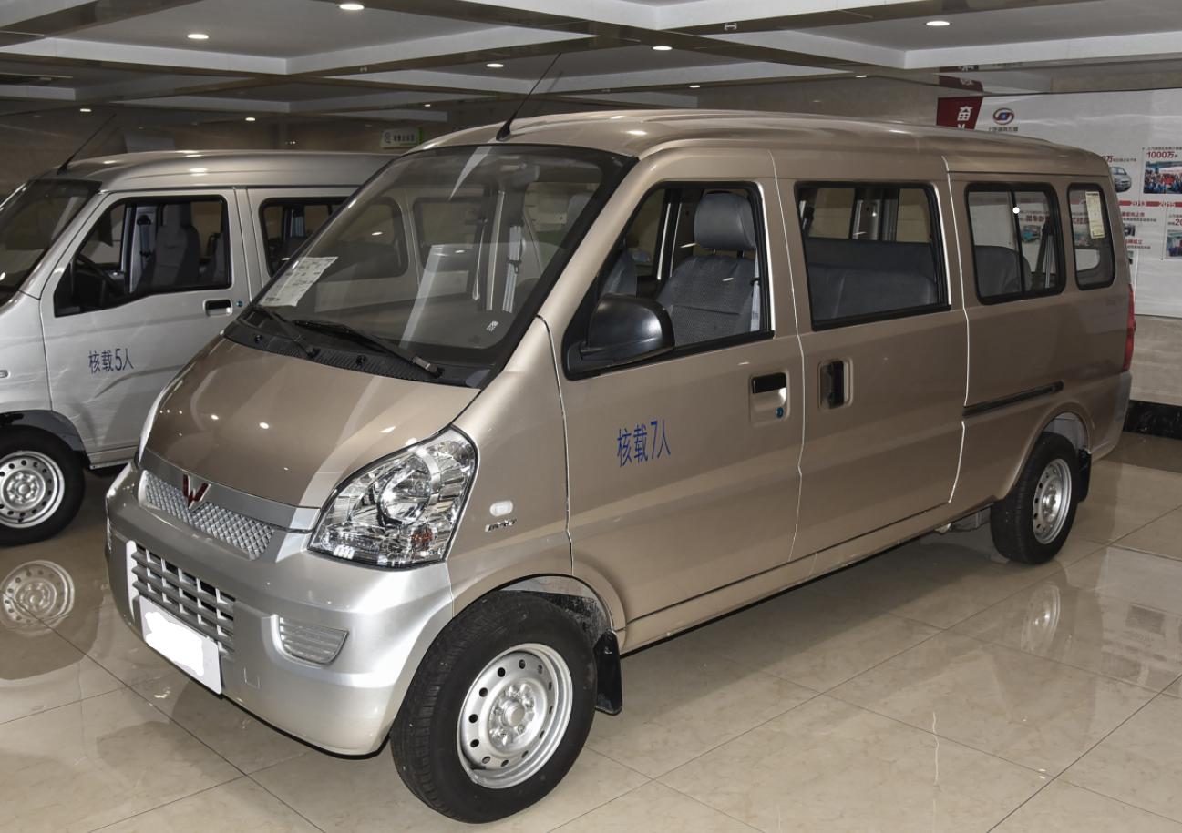 五菱荣光是几米的车,五菱荣光的详细介绍