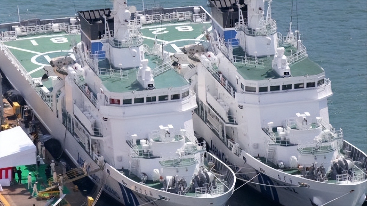 日本侵略中国被击沉的船,日本军舰入侵海岛