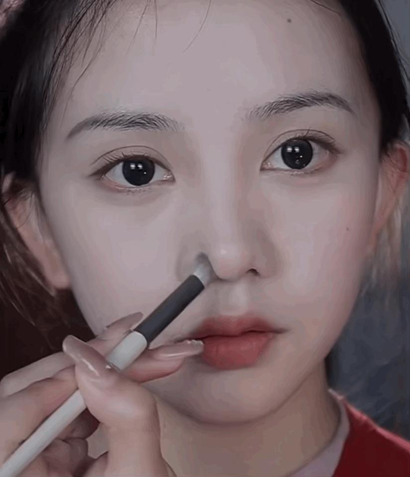 塌鼻梁的变美思路,塌鼻子变美小技巧视频教程