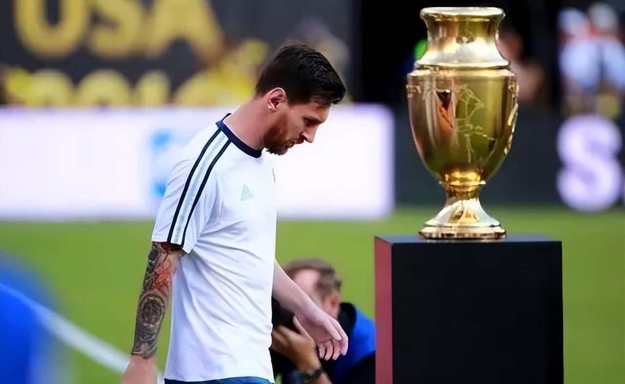 梅西的处境和c罗的处境,29岁梅西