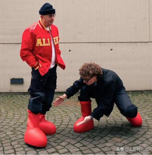 正品优衣库斜挎小包女,优衣库专柜正品清仓帆布包