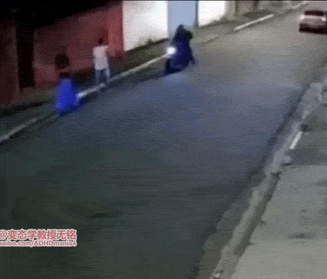 一七年让代购买的漫画，昨天联系我说他出来了，问我书还要不要