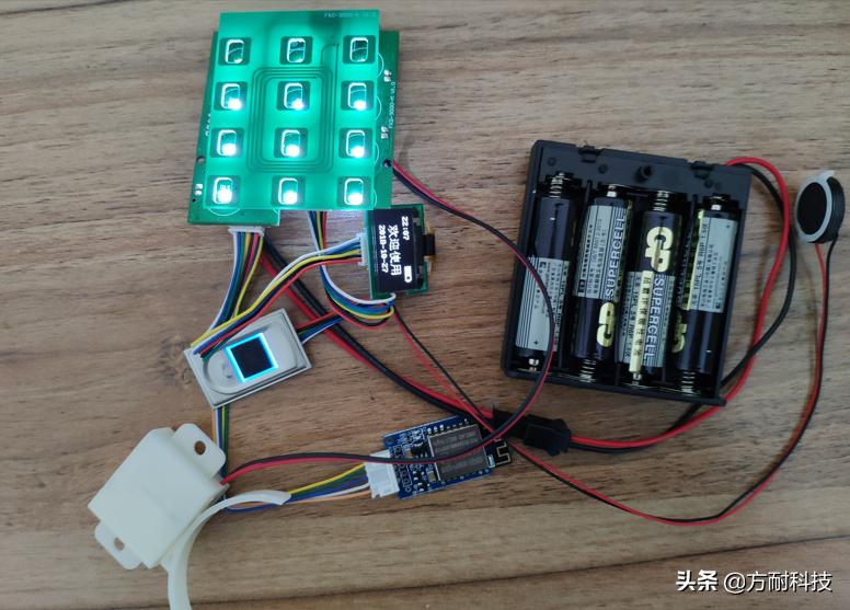 智能锁怎样连接手机进入联网状态,智能锁设备已被他人绑定怎么解除