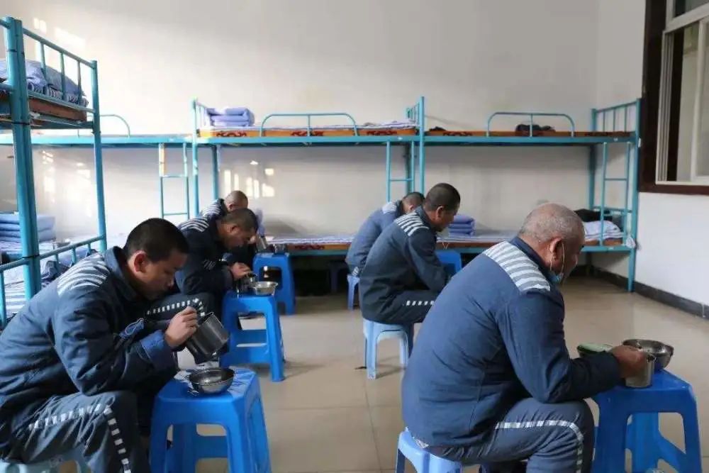 刑满释放人员家属要到哪里开证明,看守所刑满释放证明