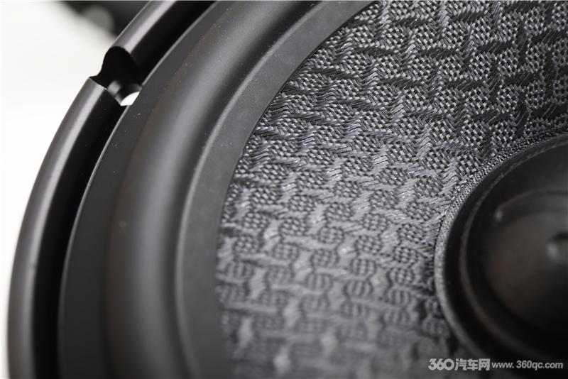 听发烧人声有着先天优势德国IE提琴喇叭醇厚声底烧友别错过