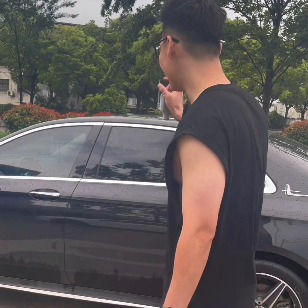 一个不会验车况的二手车搬运工,专注硬派越野的二手车搬运工