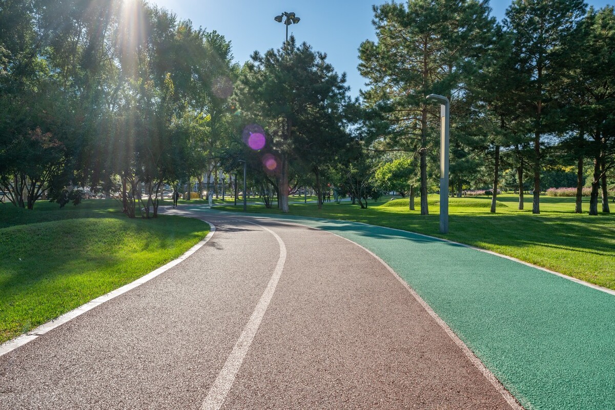 跳跃时是怎么保持身体平衡的,保持身体平衡的是什么