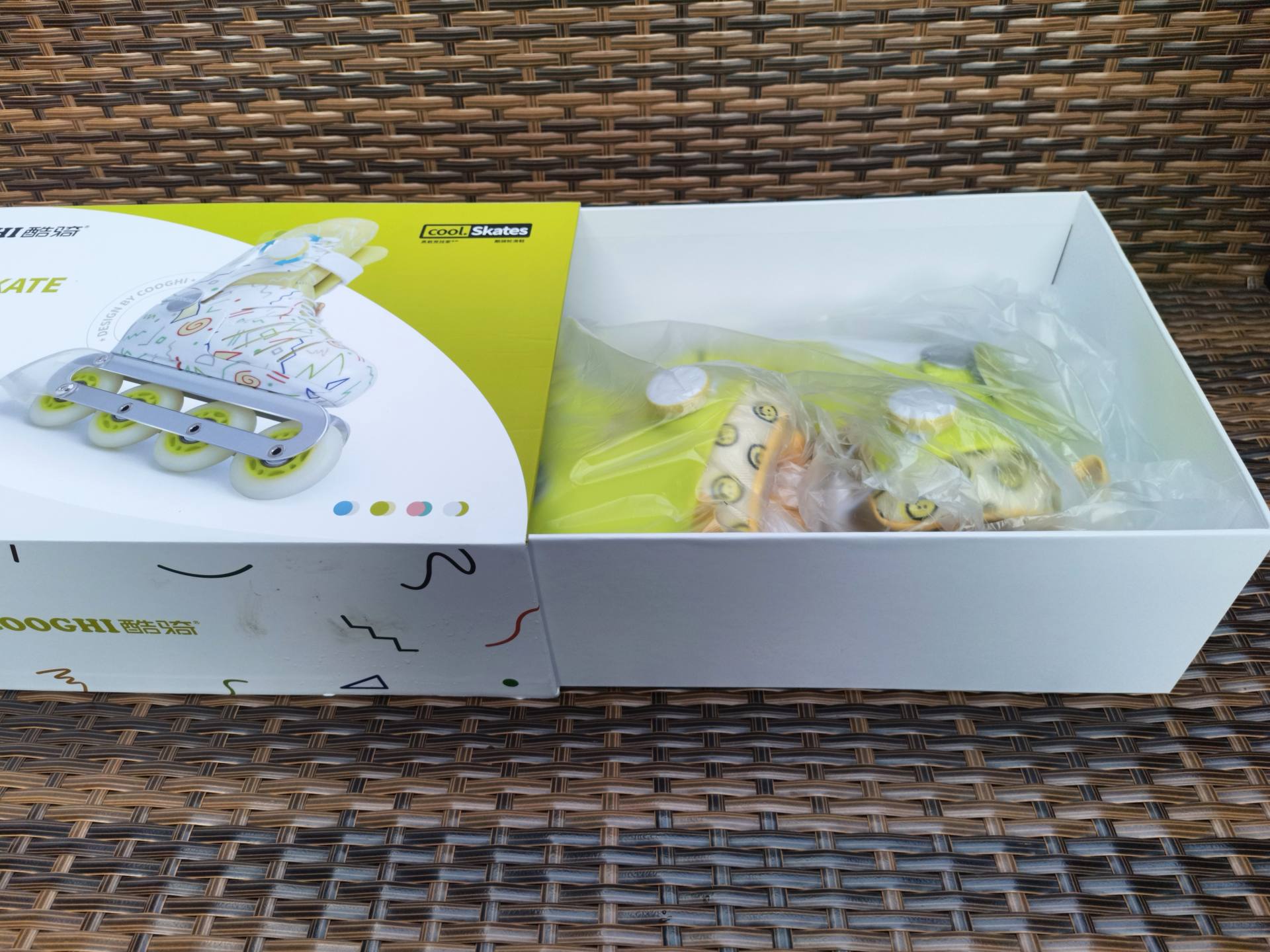 酷骑轮滑鞋是专业轮滑吗,轮滑初学儿童版轮滑鞋