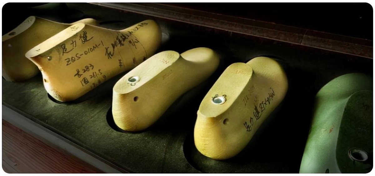 怎么推荐足力健老人鞋,足力健老年人鞋灰帮