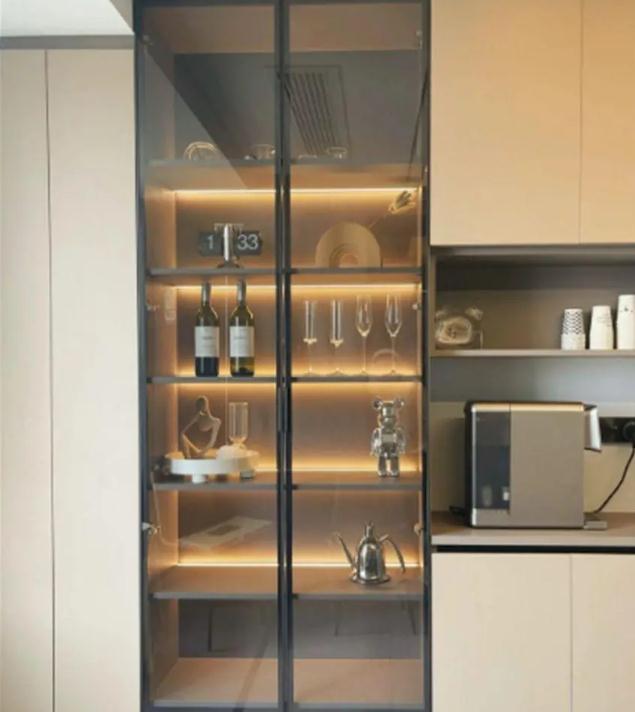 餐边柜一般自己定制也做到顶的吗,定制餐边柜怎么避免踩坑