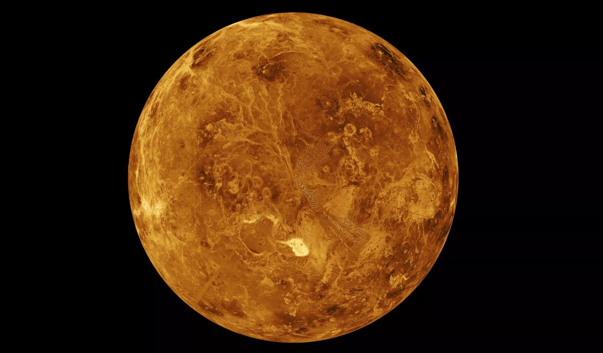 水星和金星哪个离地球更近,水星离太阳最近为什么还有冰川