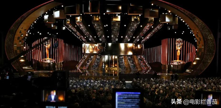 艾美奖红毯怪奇物语,艾美奖红毯走法