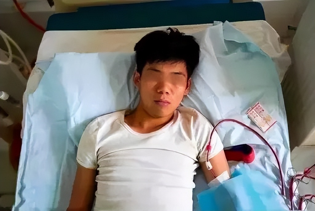 初代iphone拍出37.9万元原始售价,第一代未拆封iphone被拍出113万