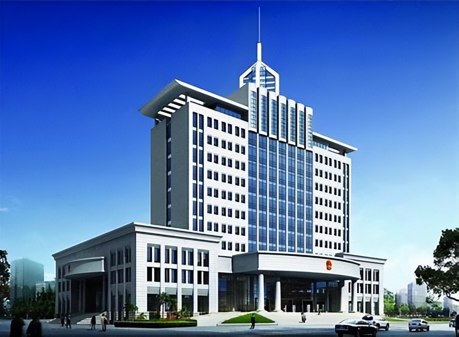 10年邮政局局长驾公车酒后约会女下属,将5名少年撞死,获赔23万