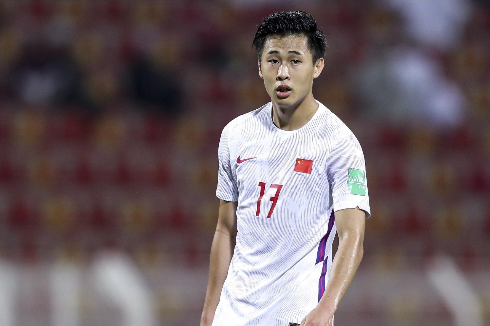 申花23岁本土小将闪耀中超赛场,新外援加盟上海申花最新消息