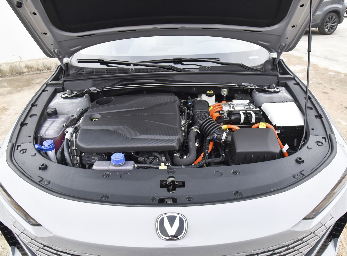 家用轿车建议选紧凑型车，看看这三款，省油，空间大，安全配置多