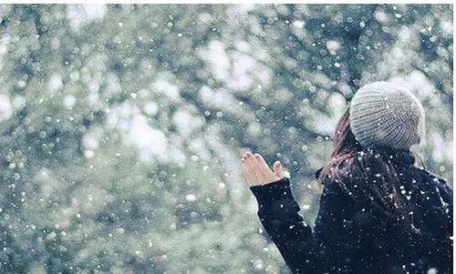 关于青春流逝与疫情,青春才几年疫情就占三年图片